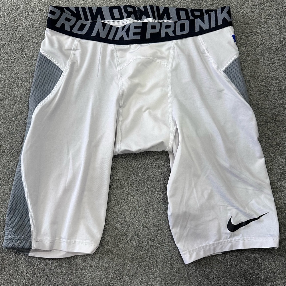 Men’s Nike Pro Hyperstrong Sliders